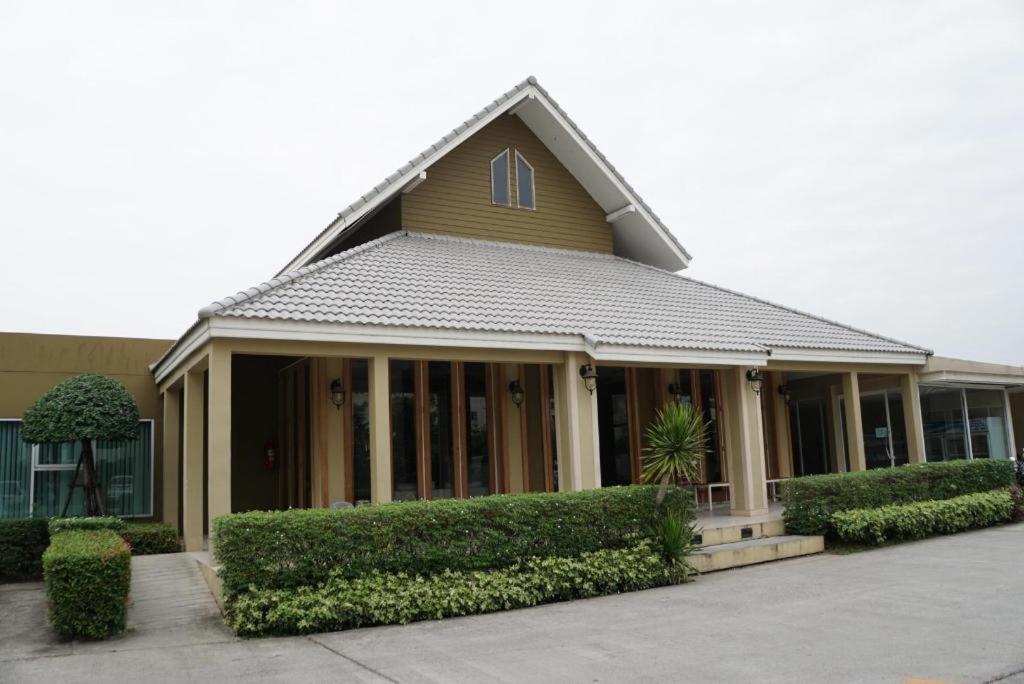 The One Residence Hotel Bangkok Dış mekan fotoğraf